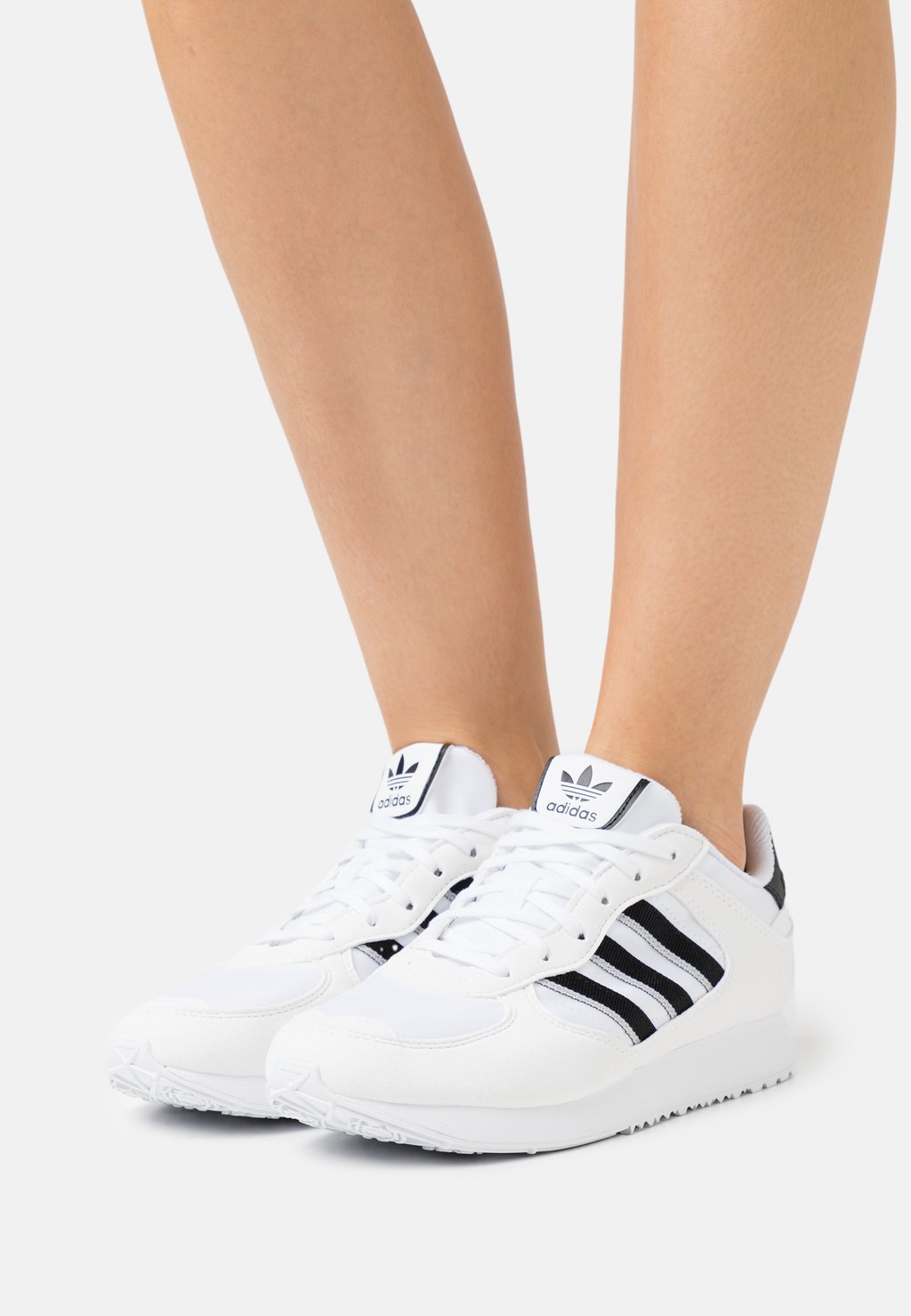 Низкие кроссовки adidas Originals, белый
