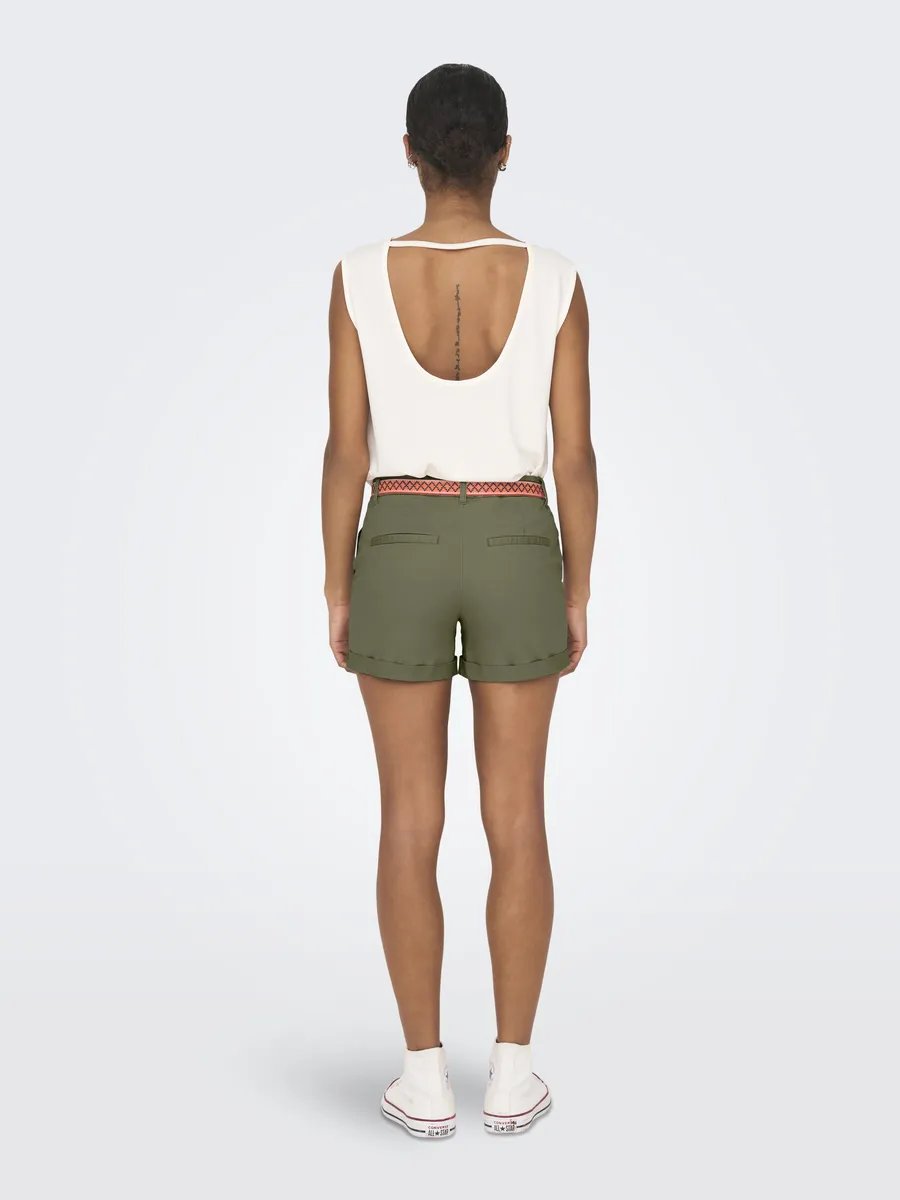 

Шорты-чиносы ONLY "ONLGEORGIA BELT SHORTS PNT", с узорчатым поясом, оранжевый