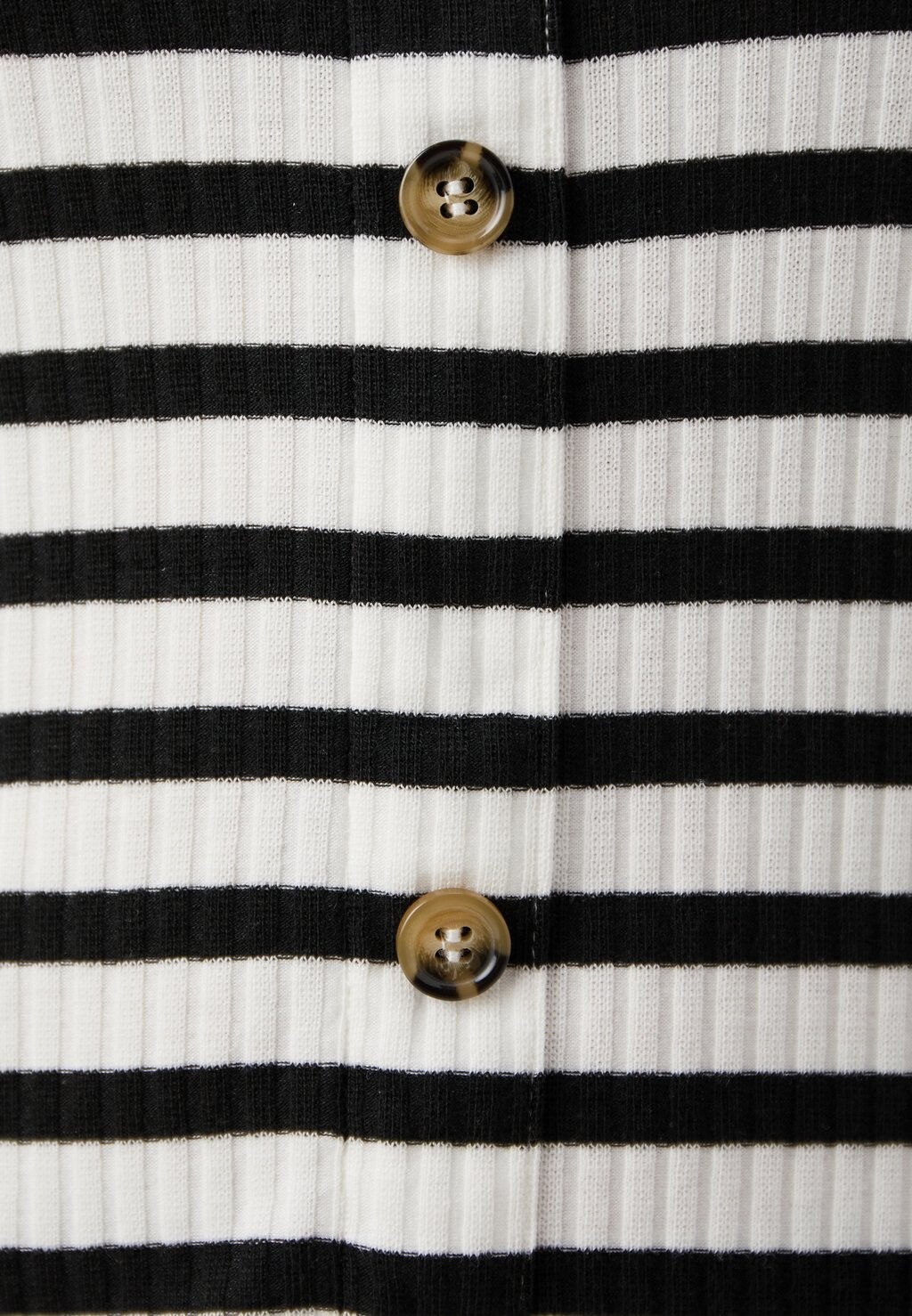 

Трикотажное платье ONLNELLA BUTTON DRESS ONLY Petite, кремовый