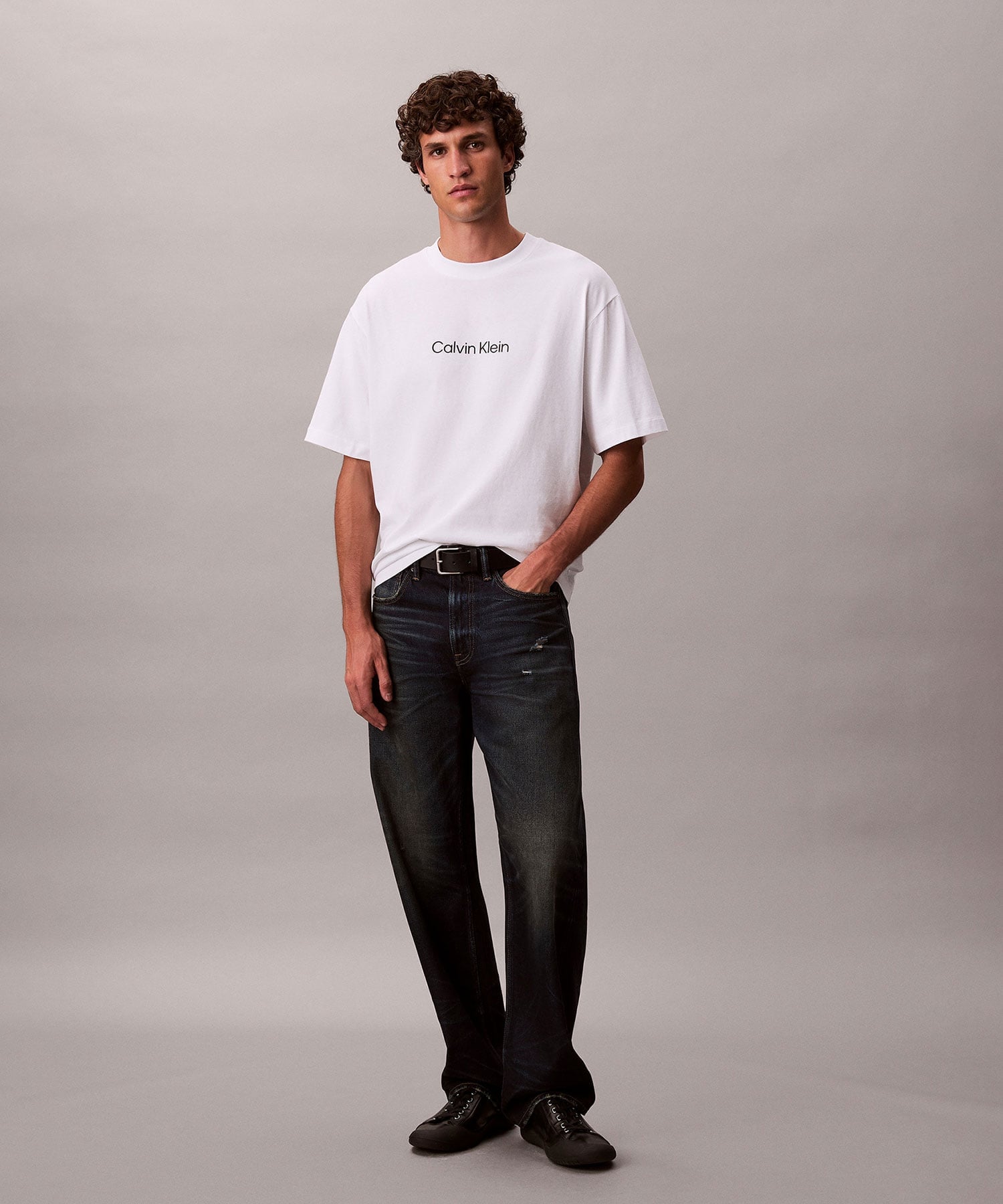 Футболка Calvin Klein Standard Relaxed Crew Neck Calvin Klein 40HM228, Bright White