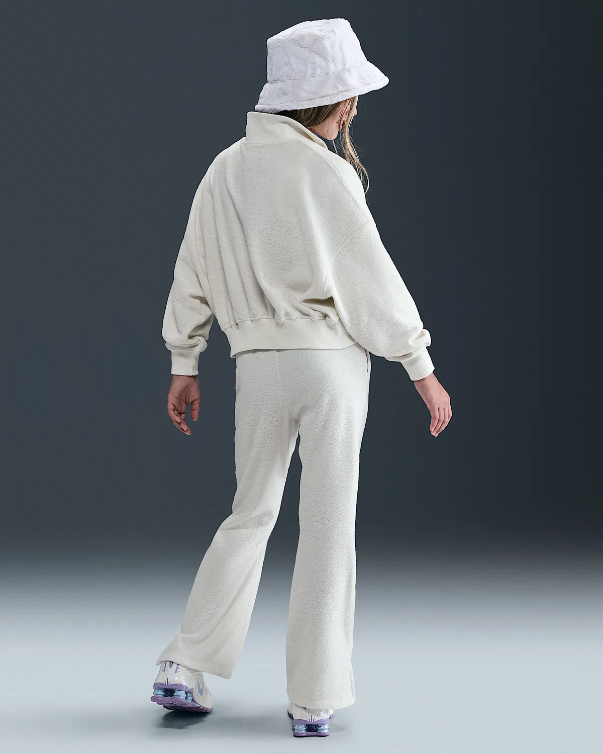 Детские (для девочек) флисовые штаны Nike Sportswear, Soft Pearl/White — фото 4