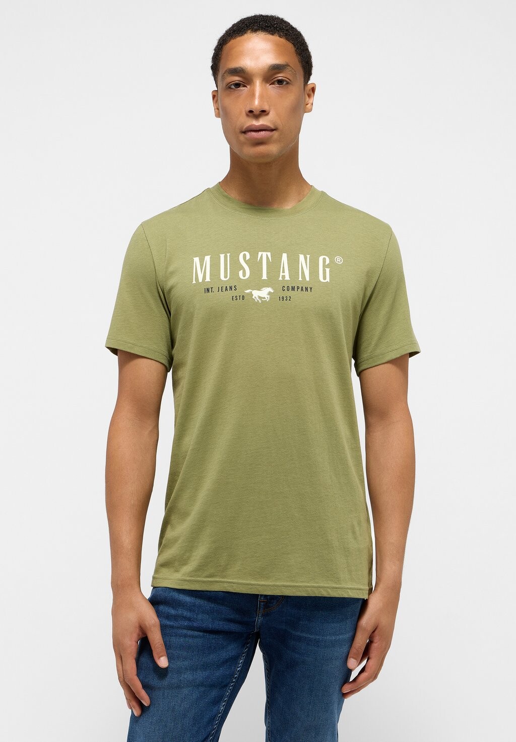 

Футболка с принтом Mustang, зеленый