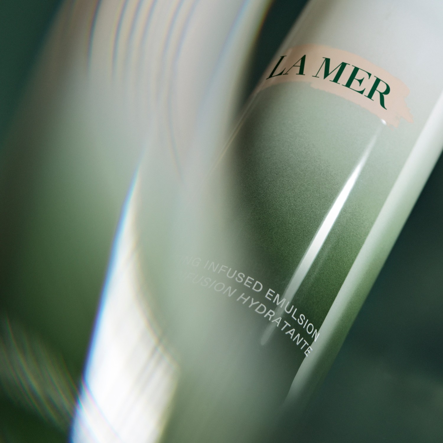 Эмульсия La Mer — Для лица mini essentials the hydrating infused emulsion , объем, 125 мл — фото 3