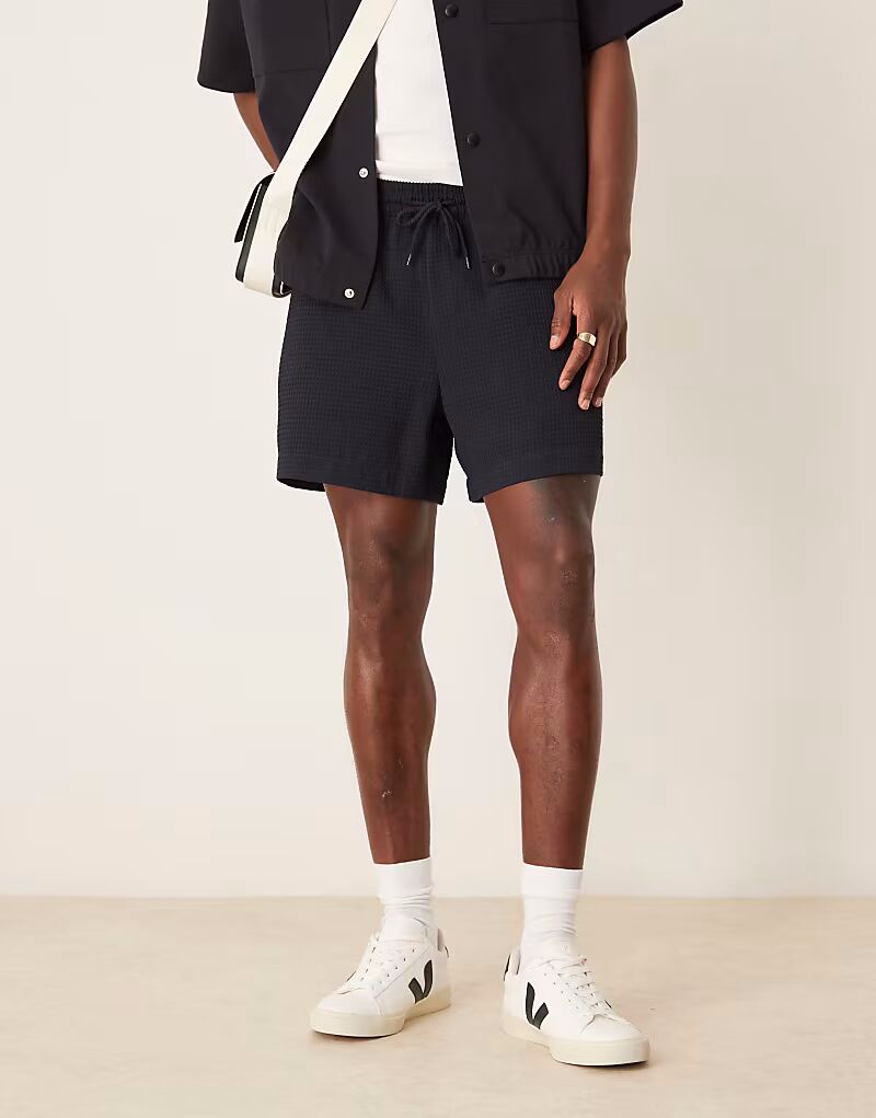 

Укороченные шорты ASOS DESIGN вафельного цвета темно-синего цвета