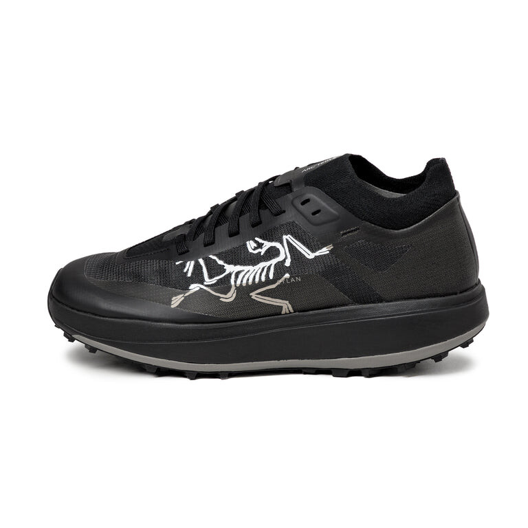 

Кроссовки sylan pro Arcteryx, черный