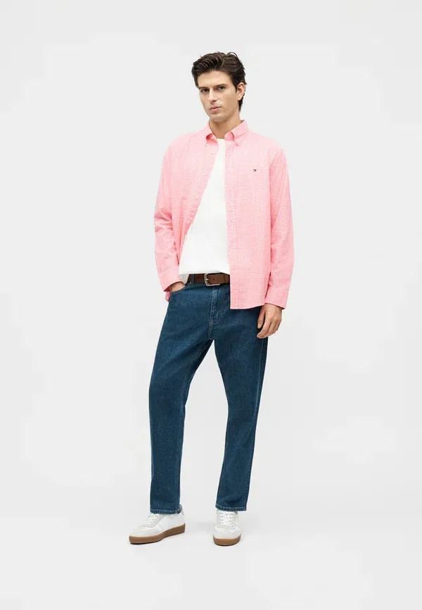 Футболка Tommy Hilfiger Core essentials shirt, кукольный розовый — фото 2