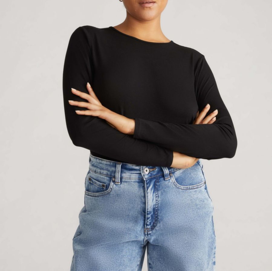 

Женская футболка с длинными рукавами из жидких трикотажных тканей Universal Standard, Black, Черный, Женская футболка с длинными рукавами из жидких трикотажных тканей Universal Standard, Black