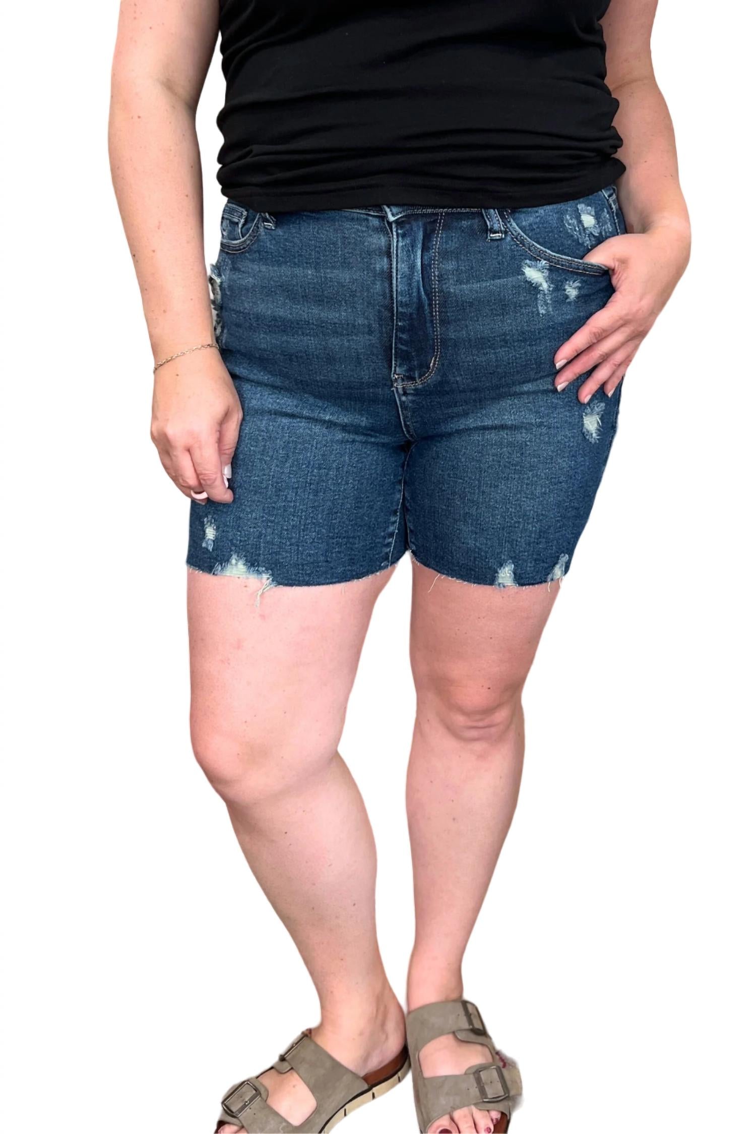

Высокая талия Мягкие потертые шорты с вырезом в темном цвете Judy Blue, цвет dark wash