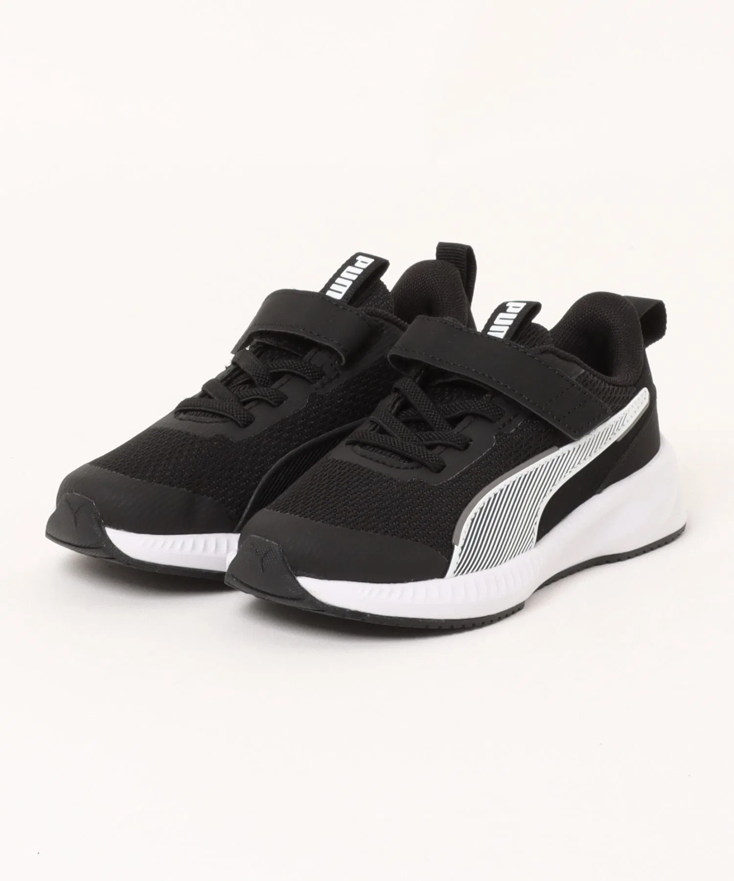 Детские кроссовки PUMA FLYER 3 AC+PS для спорта чёрно-белые