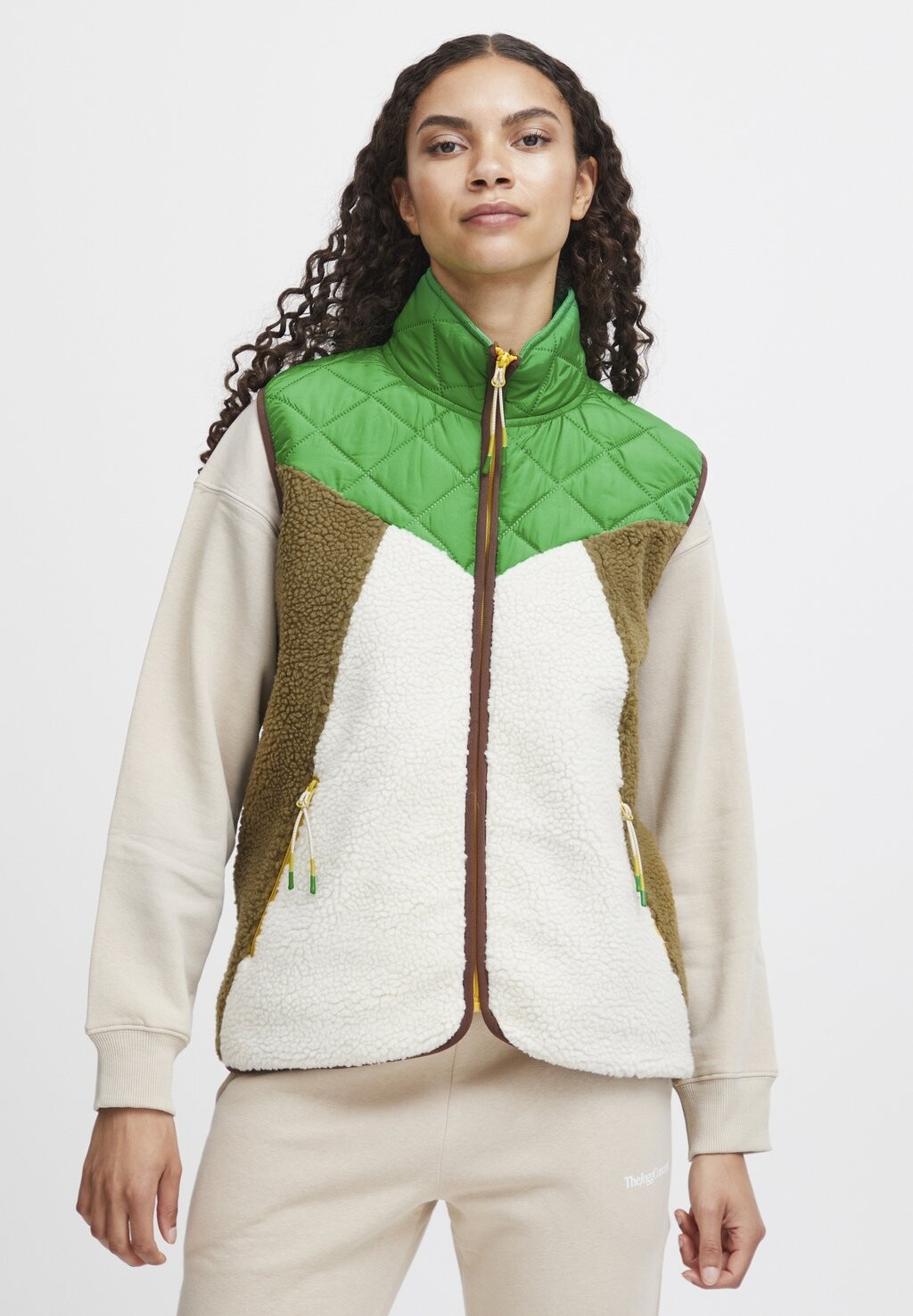 

Жилет JCBERRI TheJoggConcept, зеленый