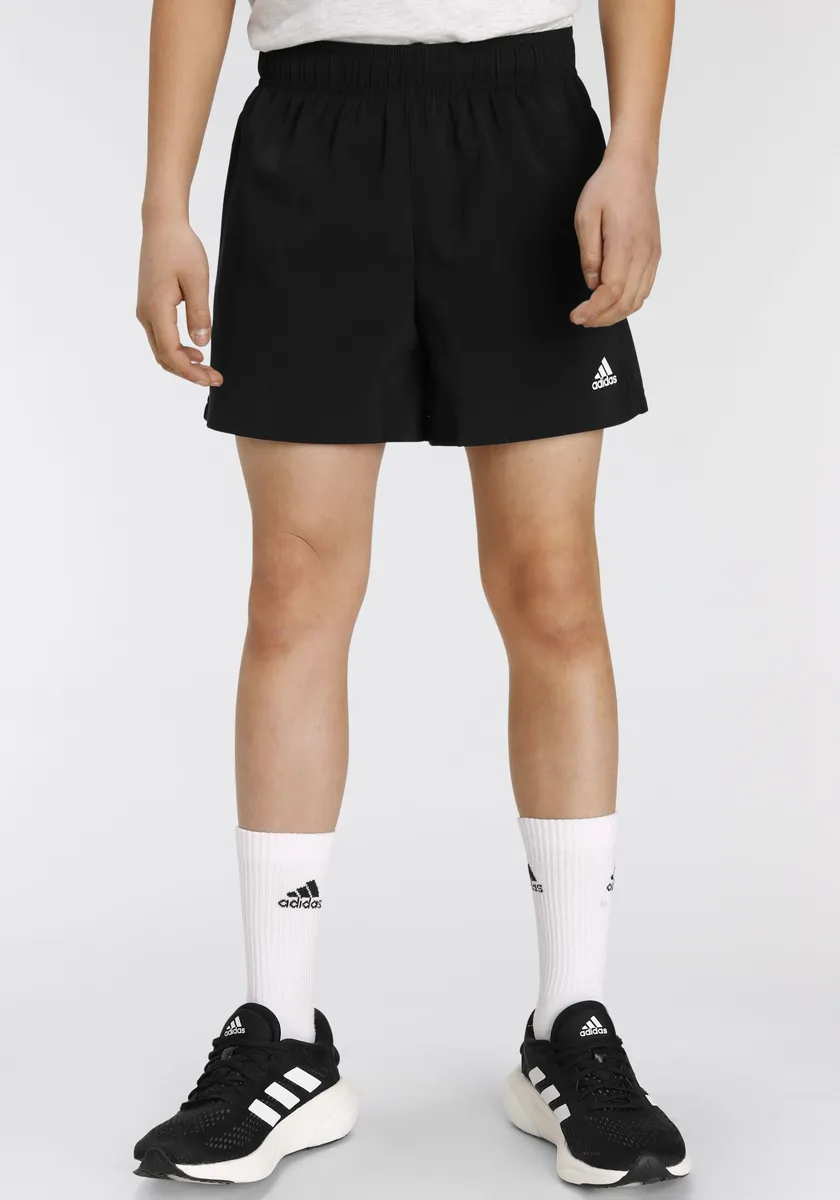 

Спортивные шорты adidas "ESSENTIALS SMALL LOGO CHELSEA" (1 шт.) Adidas Sportswear, белый