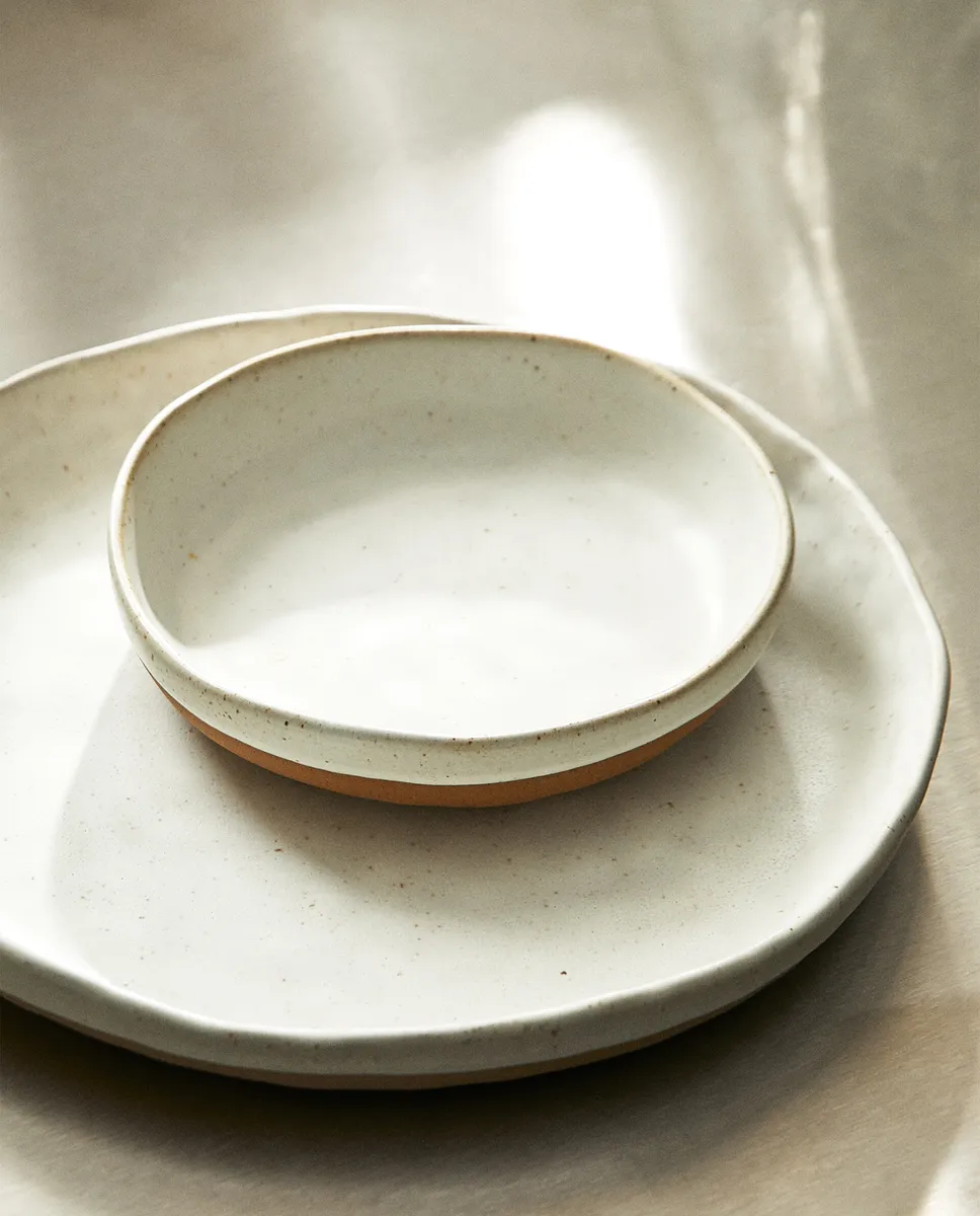 

Чаша с рельефным дизайном Zara Home, цвет Oyster White
