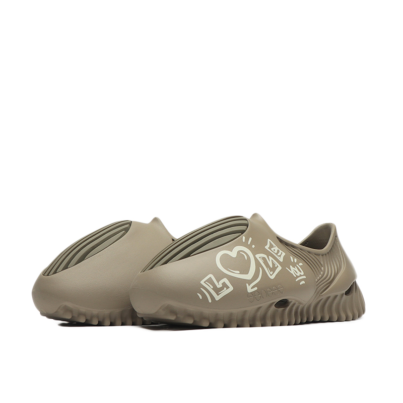 Футболка Foam Runner Clogs Unisex светло-коричневая GENEGG, льняная — фото 3