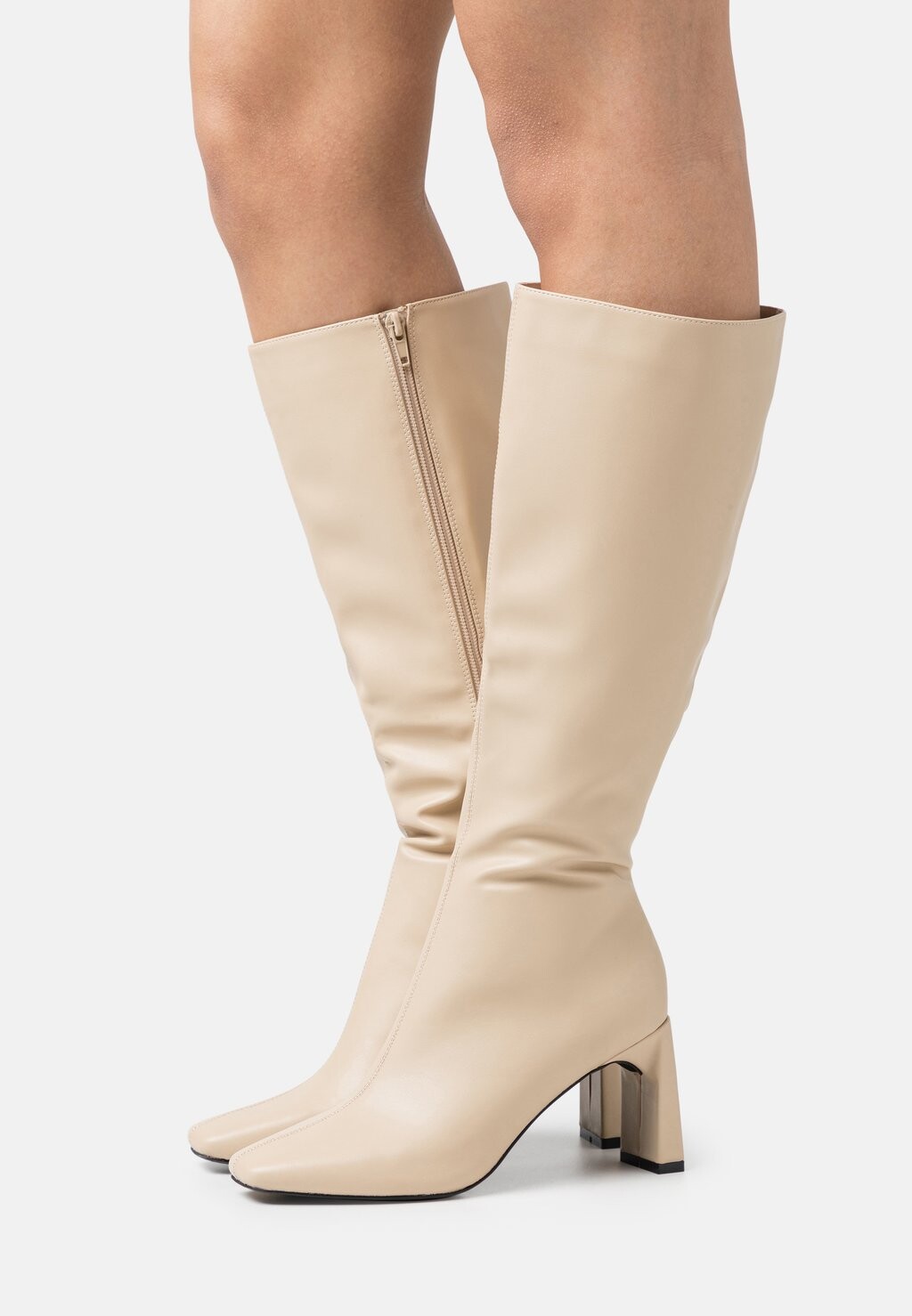 

Высокие сапоги ISABELLA BLOCK HEEL Rubi Shoes by Cotton On, бежевый