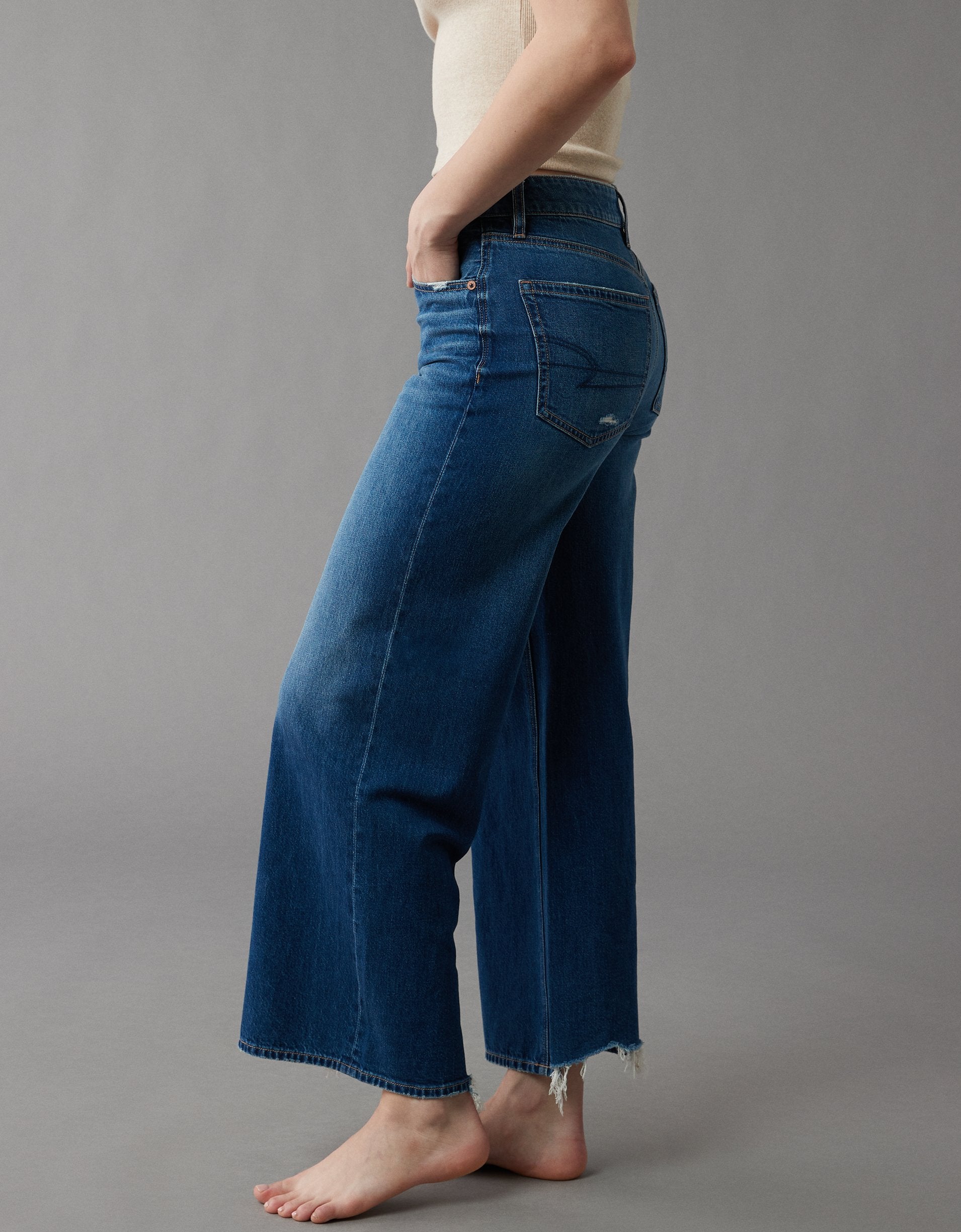

AE Strigid Джинсы с высокой талией и широкими штанинами до щиколотки American Eagle Outfitters, цвет classic medium