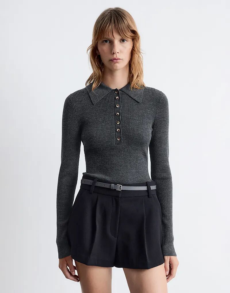 

& Other Stories трикотажный полупрозрачный топ-поло с рифленым воротником темно-серого цвета