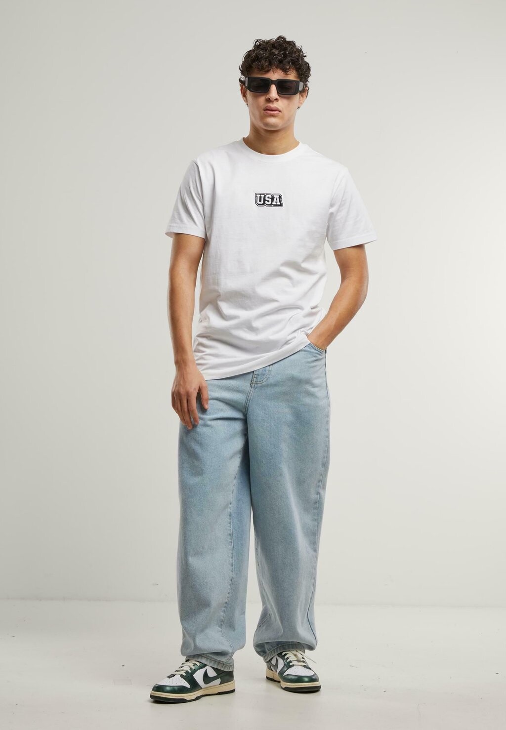 

Футболка с принтом USA COLLEGE WORDING PATCH TEE Mister Tee, белый