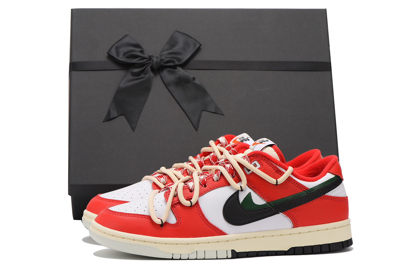 

Кроссовки Nike Dunk Skateboard Shoes Men Low-Top Black