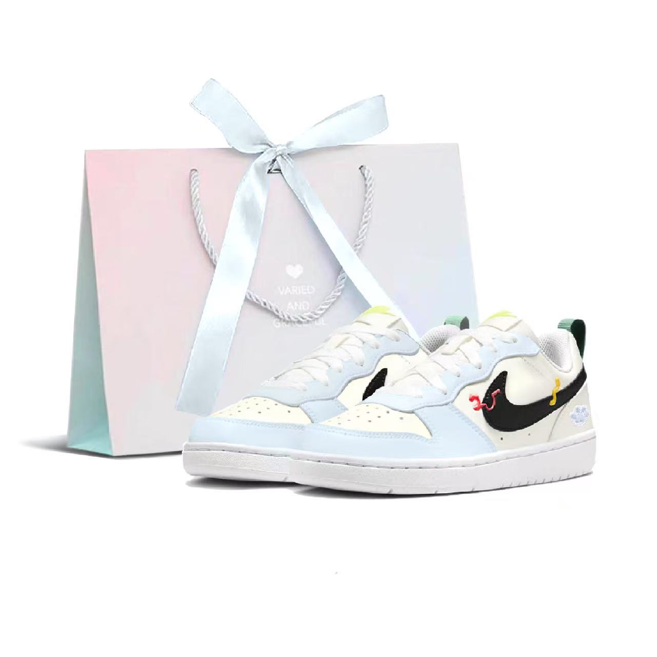 

Детские скейтерские кроссовки Court Borough для младших школьников Nike, белый/синий