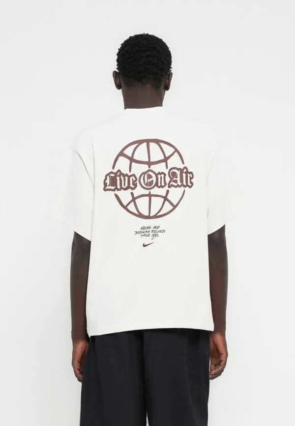 Футболка унисекс с принтом solo tee Nike Sportswear, Phantom