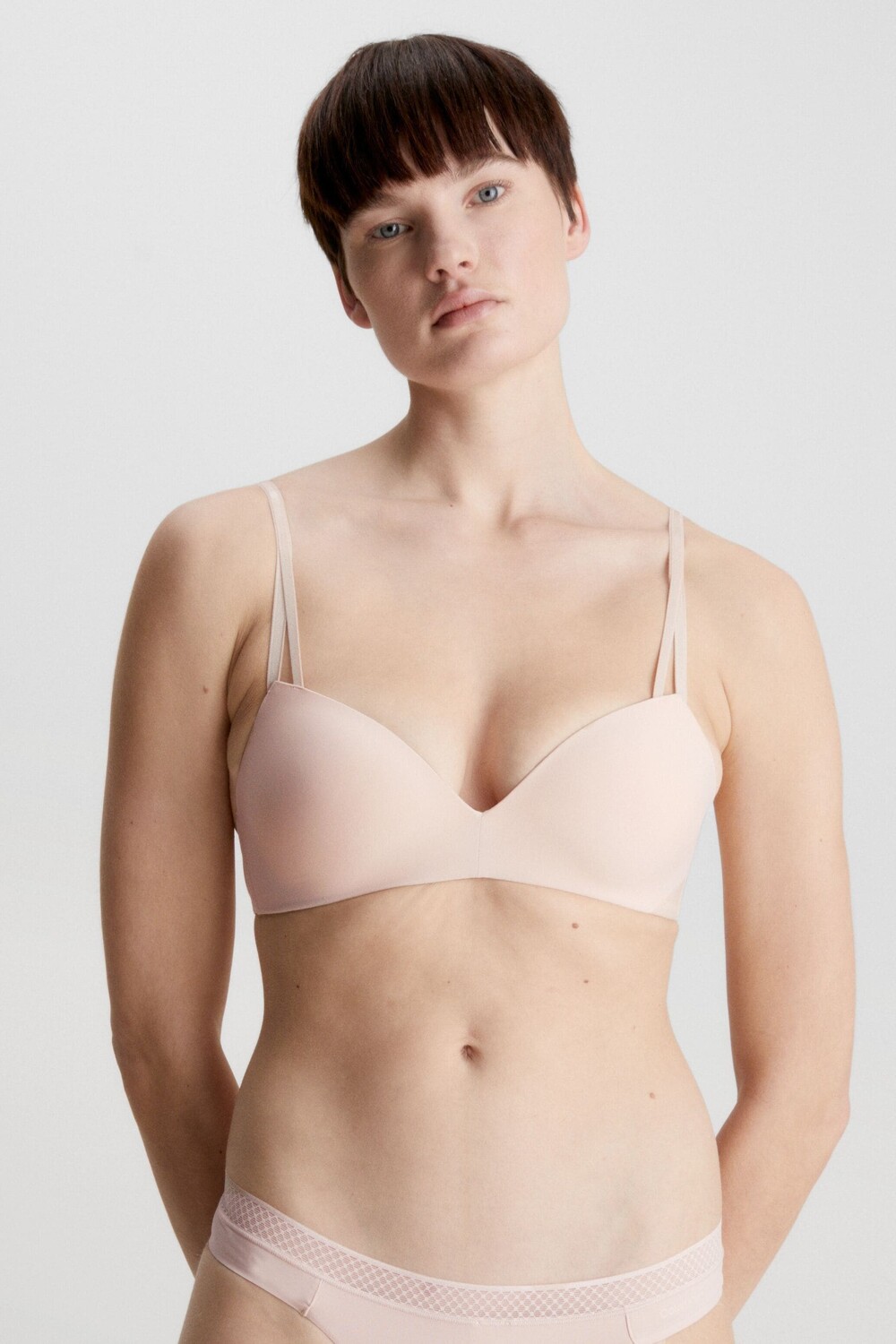 

Беспроводной бюстгальтер пуш-ап Calvin Klein, розовый