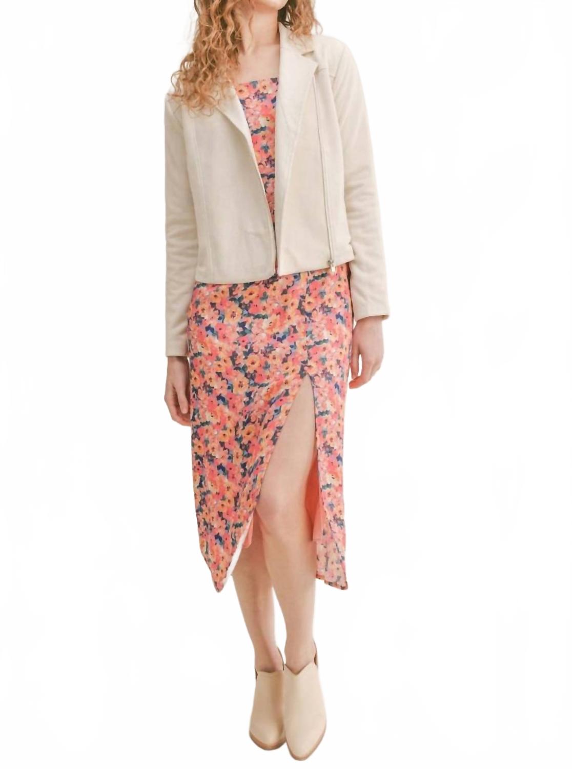 

Sadie & Sage Замшевая куртка цвета слоновой кости, освещенная свечами