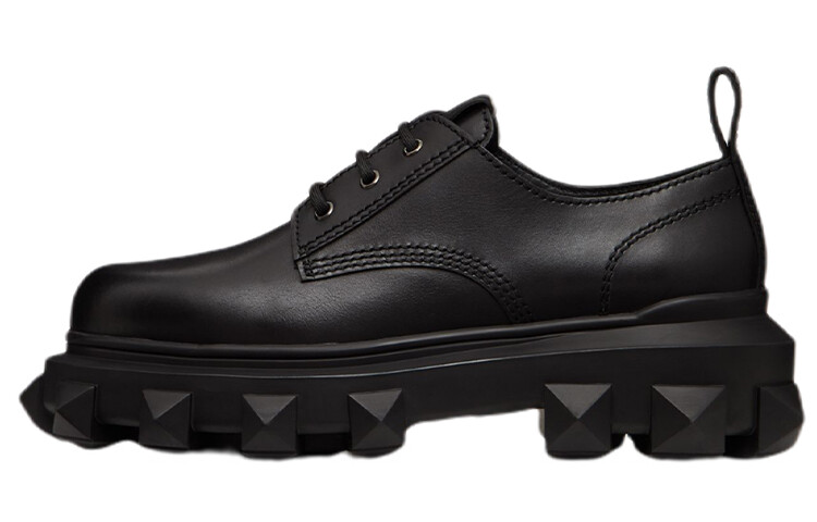 

Мужская повседневная одежда Valentino Trackstud