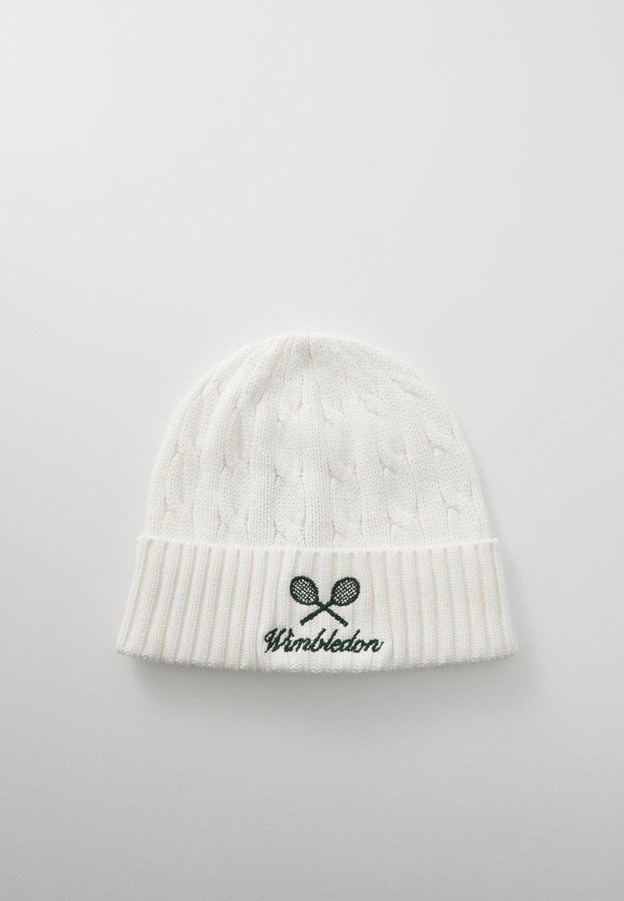 

Шапка Polo Ralph Lauren WIMBLEDON CABLE KNIT LOGO BEANIE, Cream/Off-White