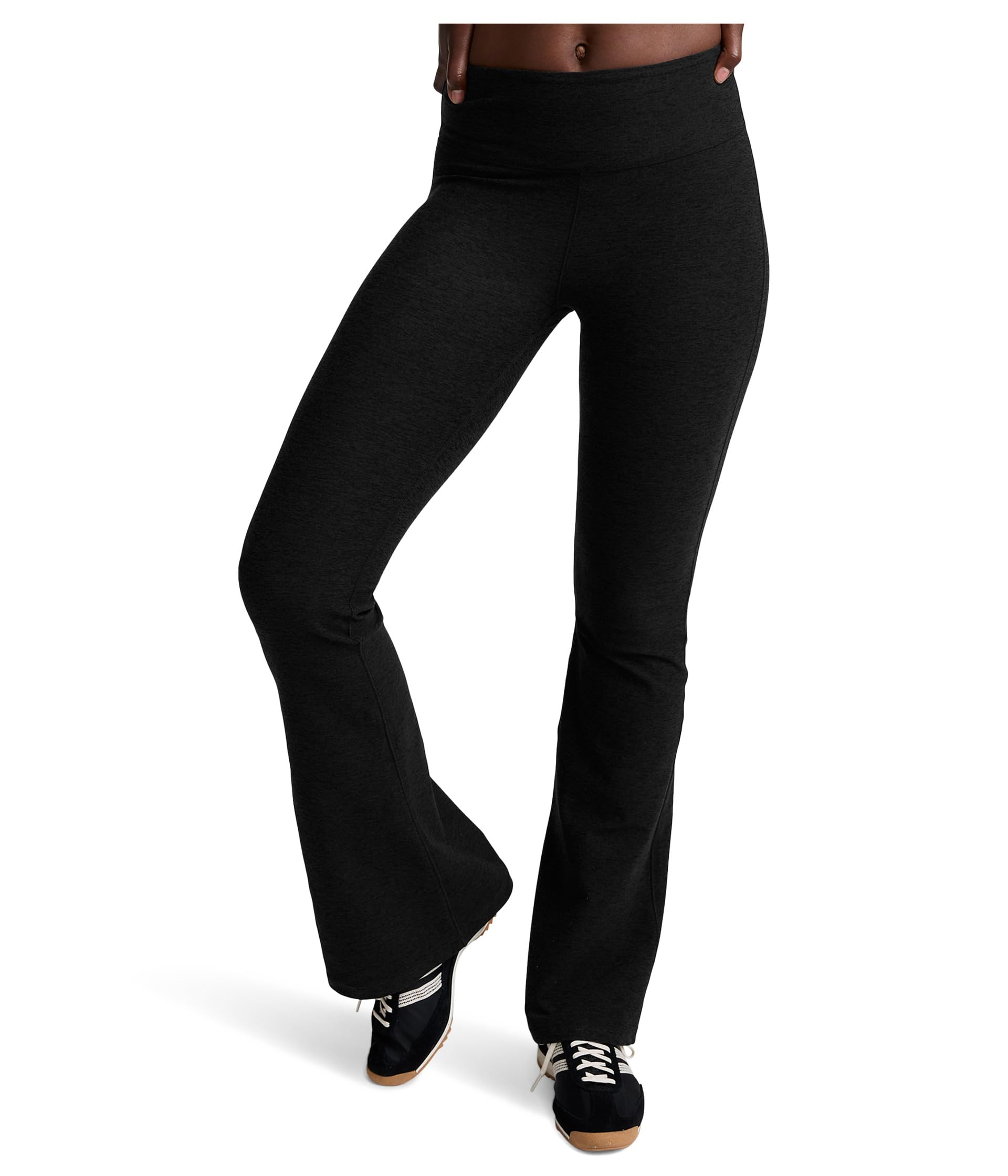 

Брюки Beyond Yoga Spacedye Midrise Bootcut Pants, цвет Darkest Night