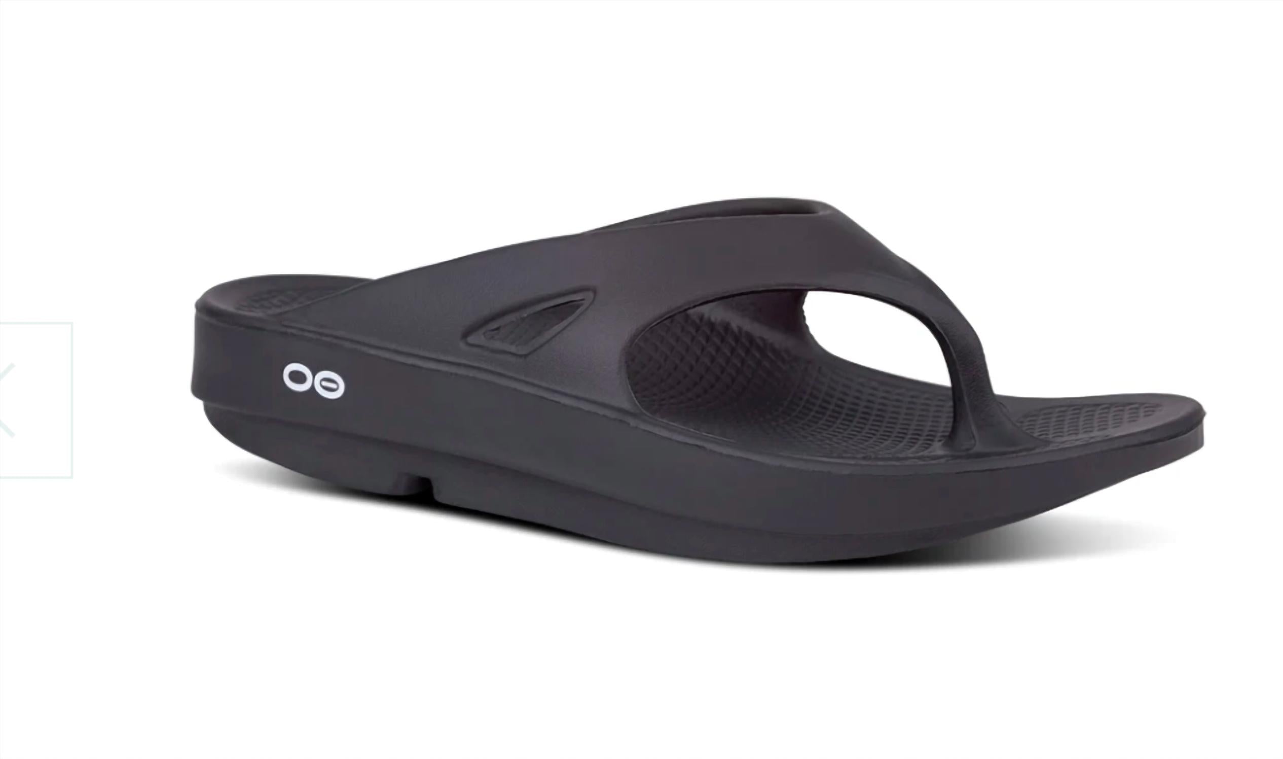 

Мужские оригинальные сандалии черного цвета OOFOS