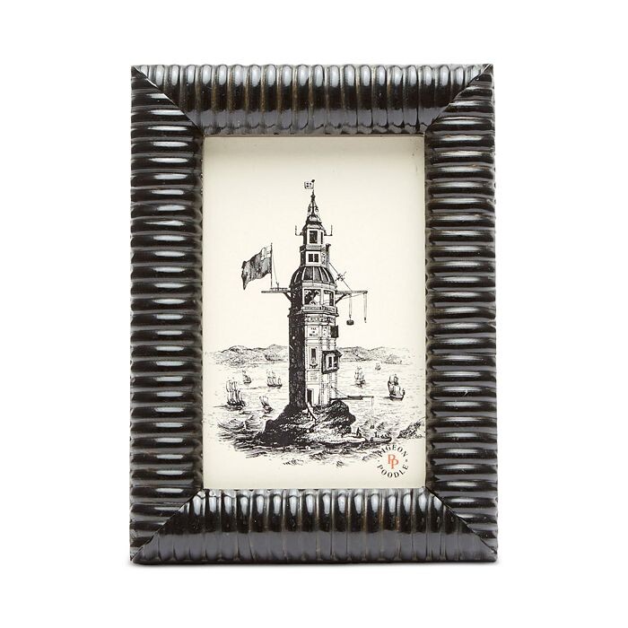 

Рамка из лакированной смолы Metz для голубей и пуделей, 4 x 6 дюймов Pigeon & Poodle, черный