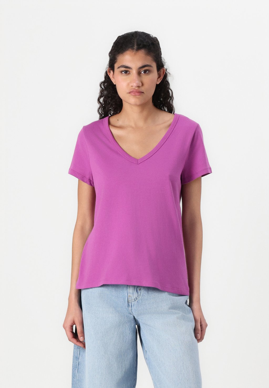 

Футболка GAP, фиолетовый