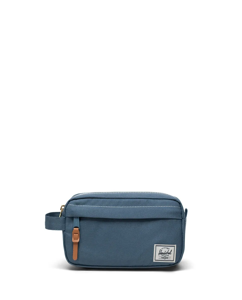 

Мужская сумка-косметичка из переработанной ткани синего цвета объемом 3 литра с передним карманом Herschel, светло-голубой