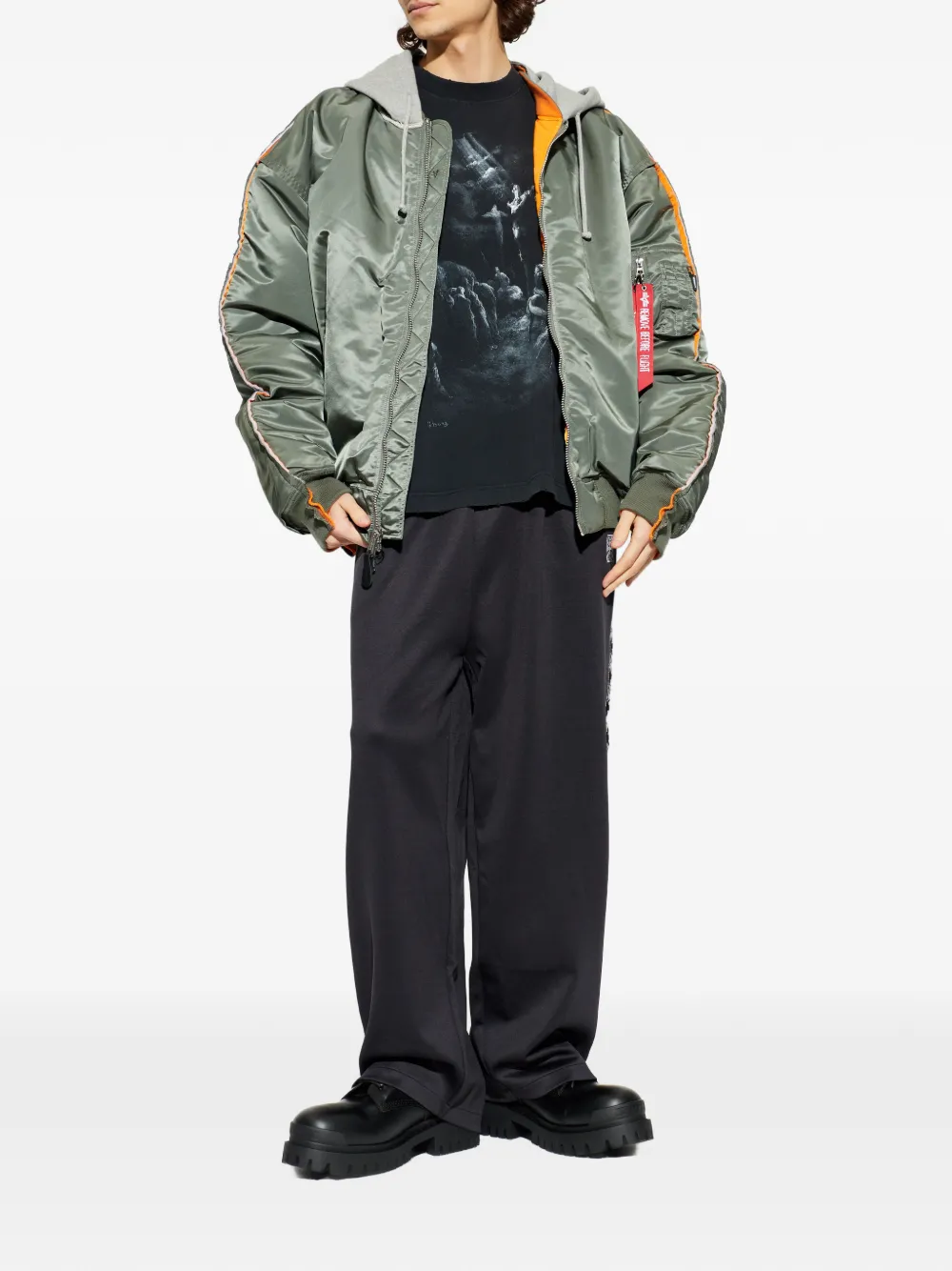 Бомбер с капюшоном X Alpha Industries Vetements, зеленый — фото 2