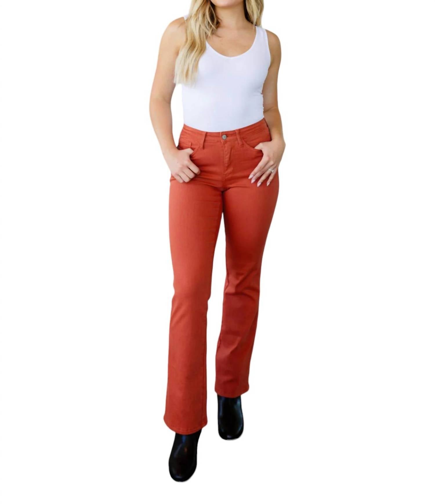 

Осенние узкие джинсы Bootcut средней посадки в терракотовом цвете Judy Blue, цвет terracotta
