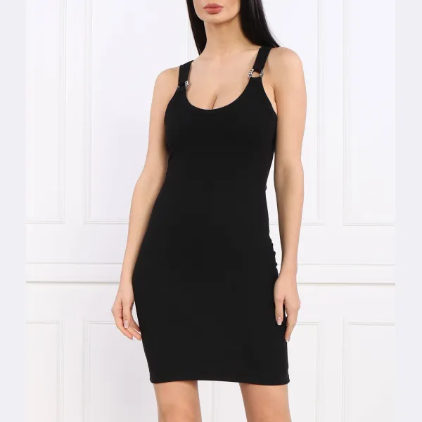 

Кристина в драгоценном платье Guess, черный