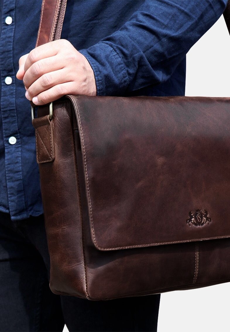 

Сумка для ноутбука XL MESSENGER BAG SPENCER 15" SID & VAIN, цвет braun-cognac
