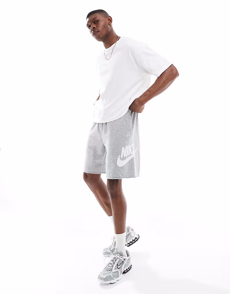 

Шорты Nike Club French Terry серого цвета