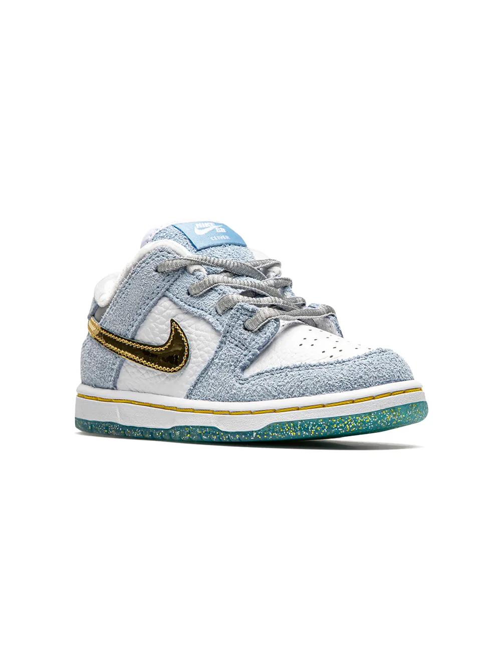 

Кроссовки SB Dunk Low Pro QS 'Sean Cliver - Holiday Special' Nike Kids, серый