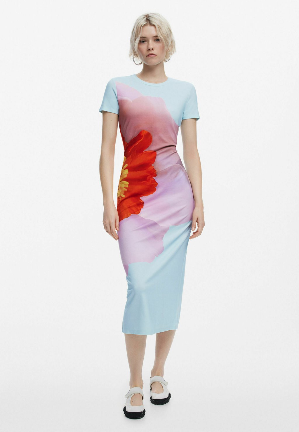 

Повседневное платье DESIGNED BY MR. CHRISTIAN LACROIX Desigual, синий