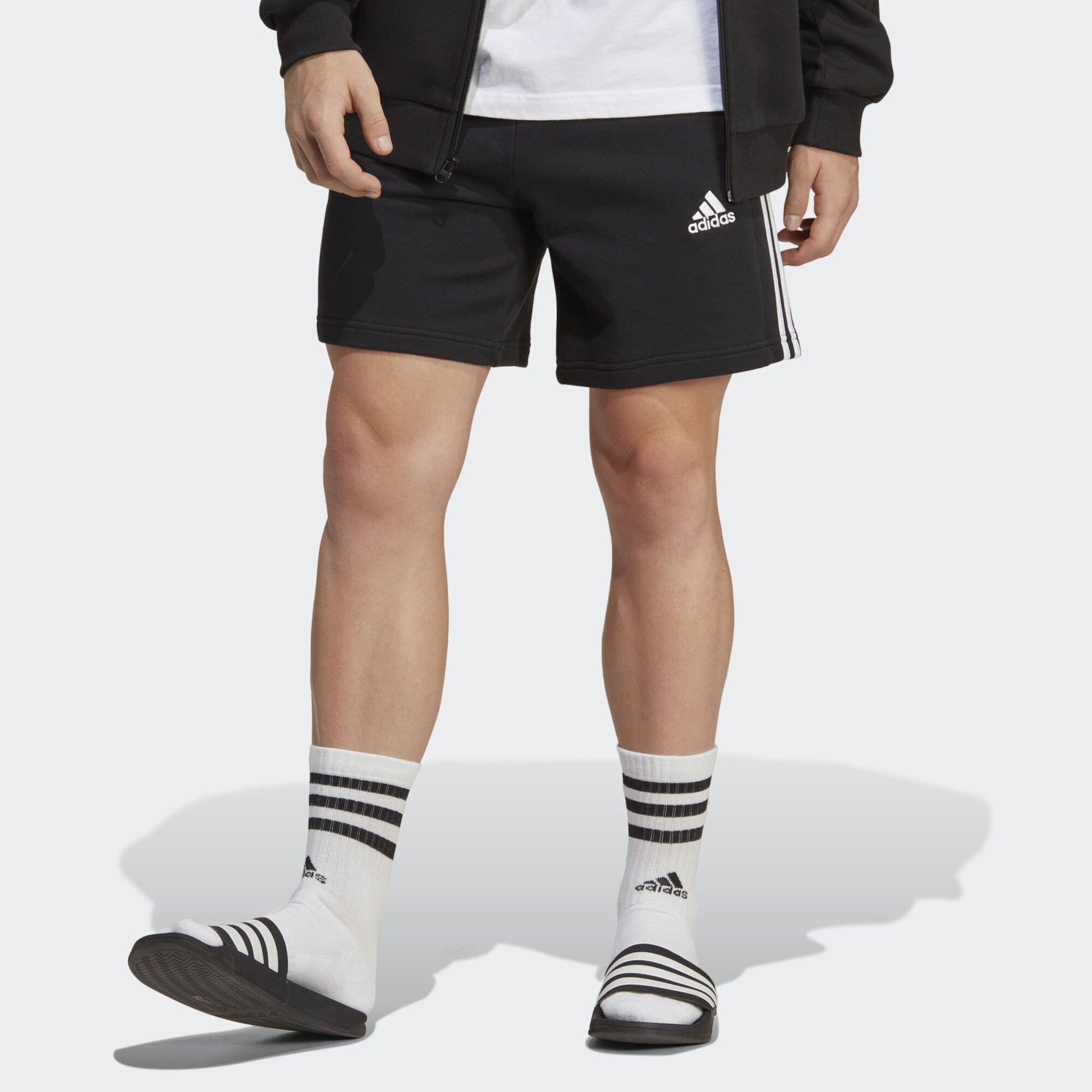Adidas Sportswear Шорты для тренировок Regular 'Essentials' в черном цвете — фото 2