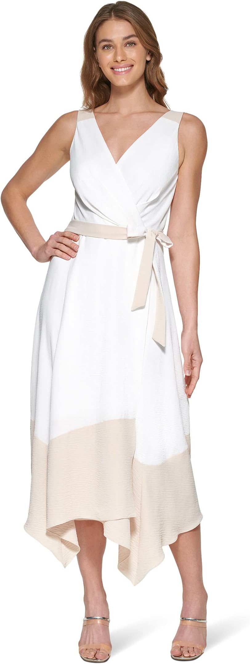 

Платье DKNY Sleeveless V-Neck Color-Block Maxi Dress, цвет Ivory/Elegant Beige