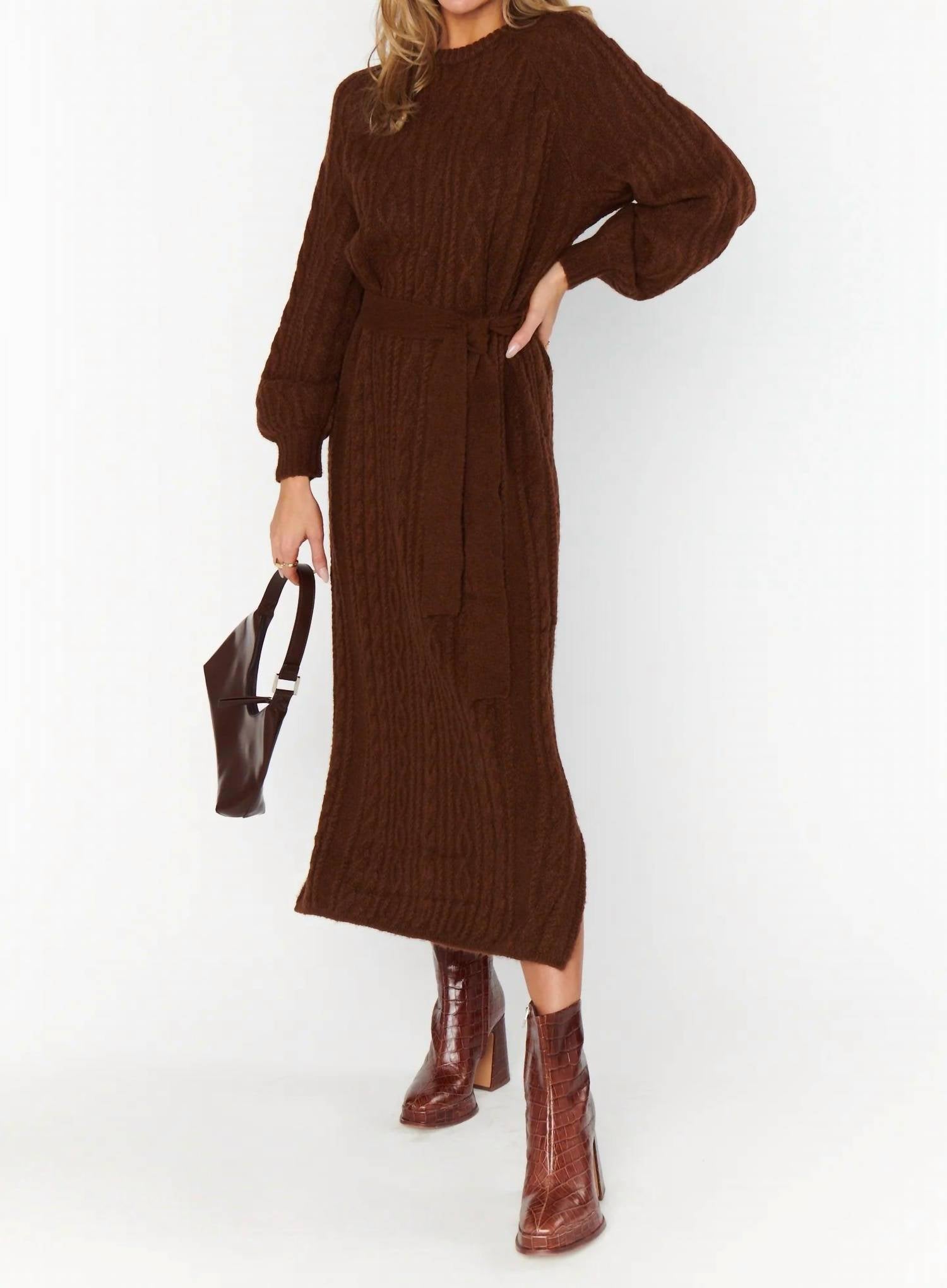 

Платье-свитер Barb в шоколадном цвете с косами Show Me Your Mumu, цвет chocolate cable knit