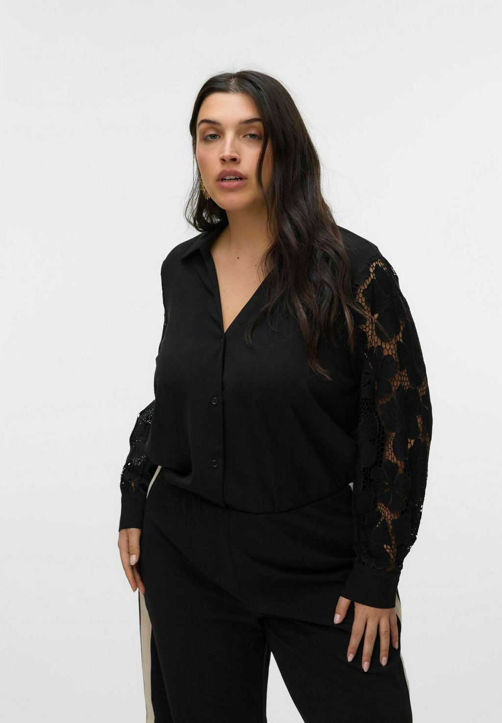 

Рубашка Vero Moda Curve, черный