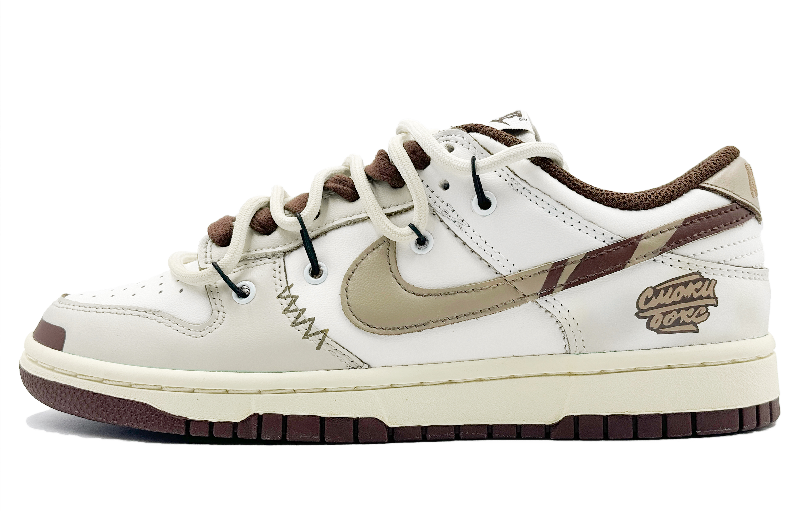 

Кроссовки Nike Dunk Skateboarding Shoes Women's Low-top Beige, бежевый