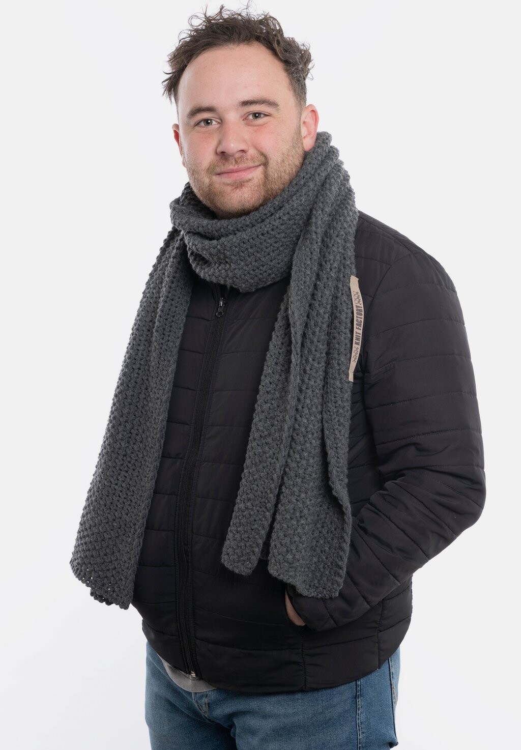 

Шарф CARRY Knit Factory, цвет anthracite