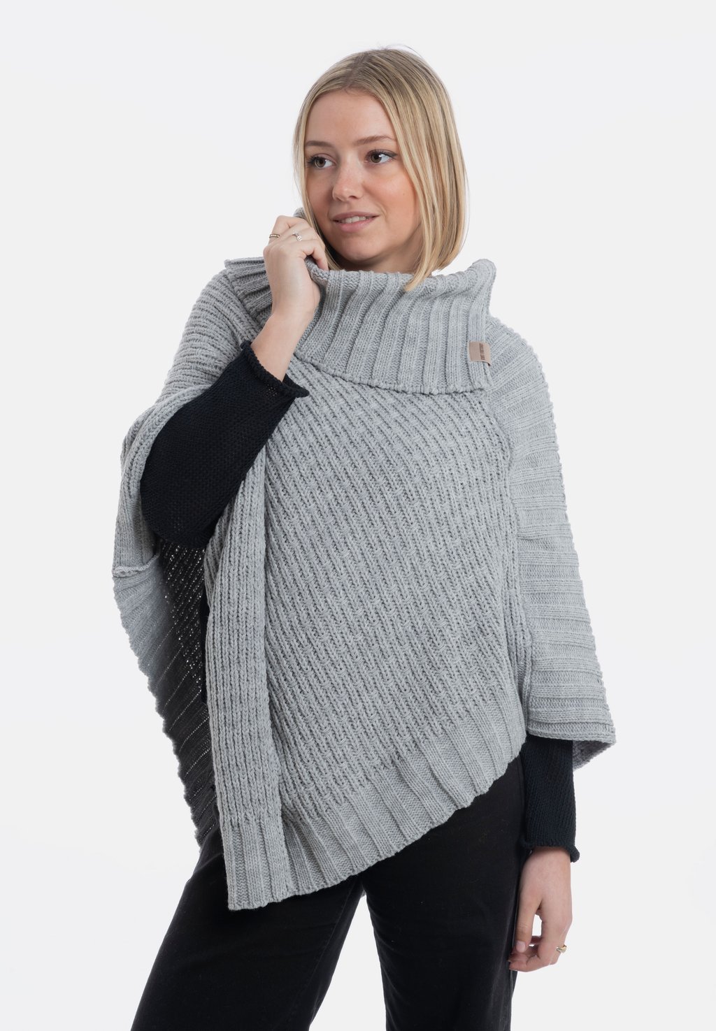 

Накидка NICKY Knit Factory, светло-серый