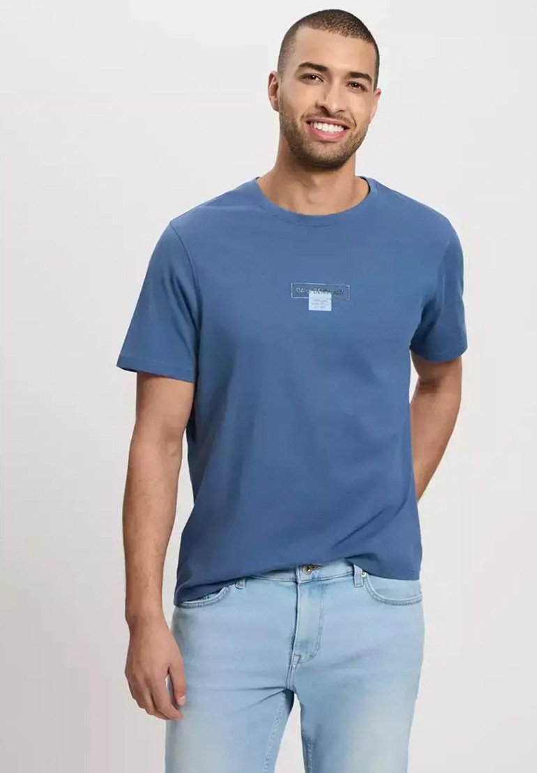 

Футболка с принтом Cross Jeans, синий