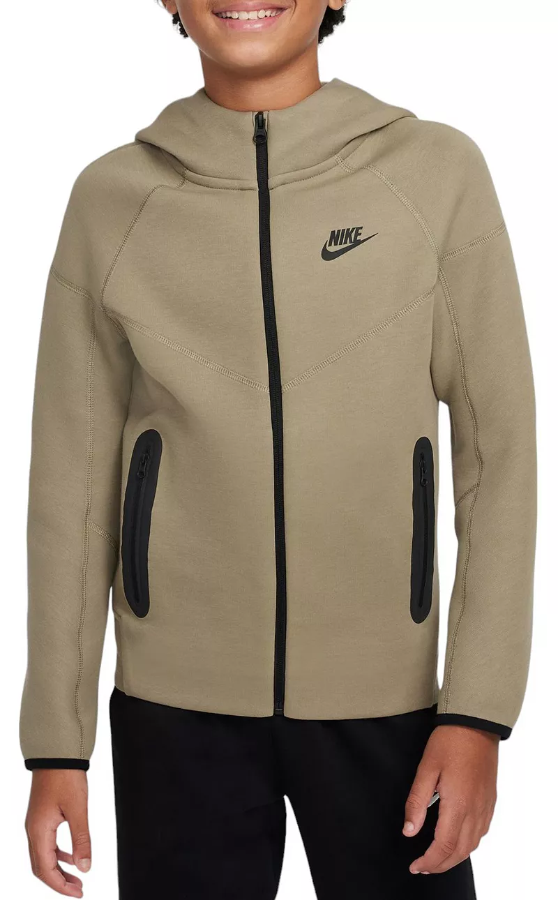 

Худи из технического флиса с молнией во всю длину для мальчиков Nike Sportswear, цвет Neutral Olive/Black/Black