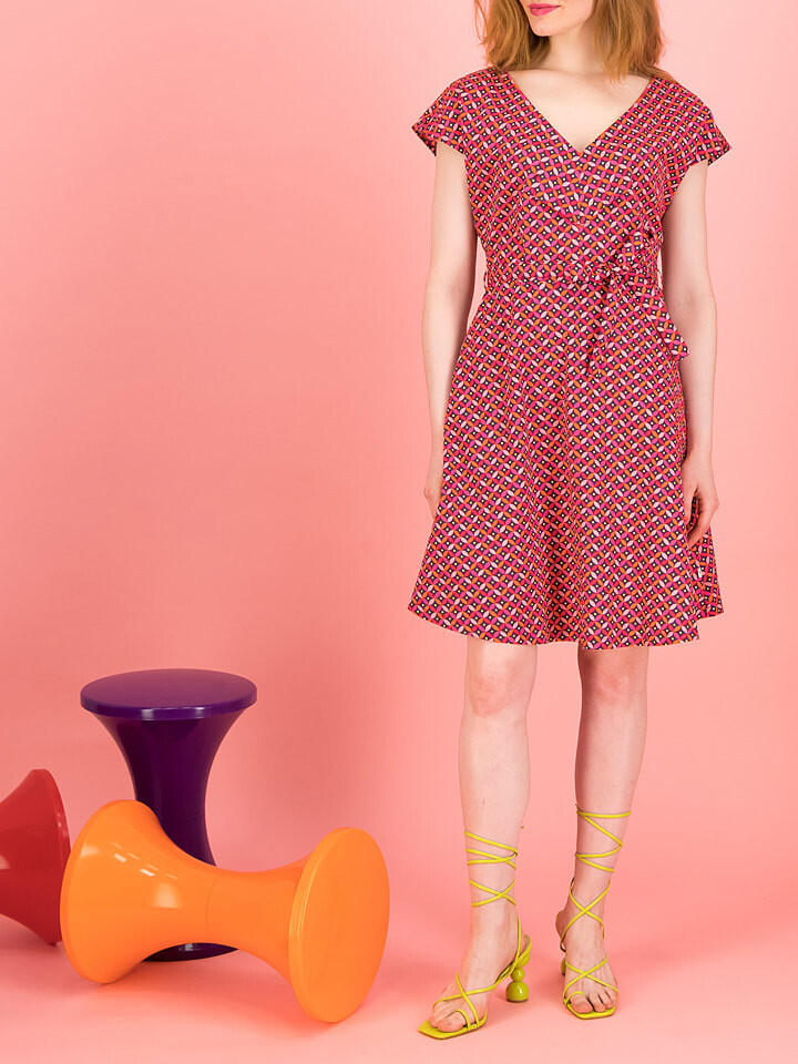 

Короткое платье Blutsgeschwister Kleid True Love Hourglass, красный